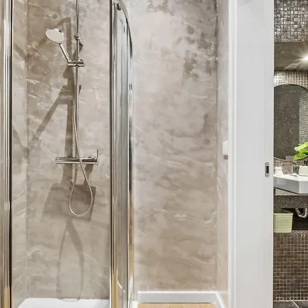 Tropical - Filodendro By Homie Lägenhet *