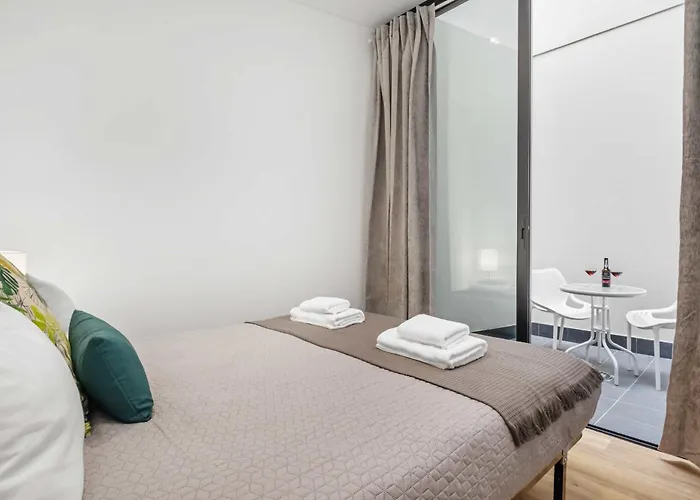 Tropical - Filodendro By Homie * Funchal (Madeira)